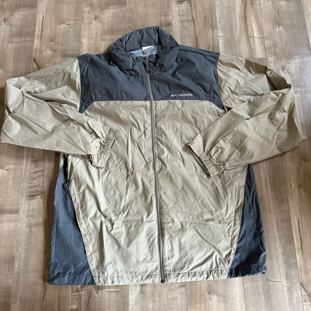Columbia Packable Jacket Men Large Tan Gray Lightweight Windbreaker Hood Coat